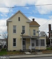 353 Main St, Unit 2 in Mcsherrystown, PA - Building Photo