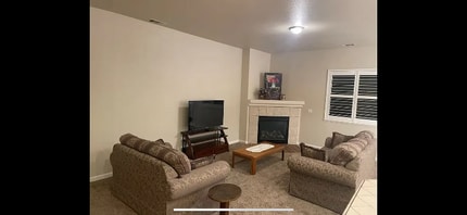 3783 Jefferson St in Turlock, CA - Foto de edificio - Building Photo