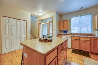 10604 Cormorant Ct in Klamath Falls, OR - Building Photo - Building Photo