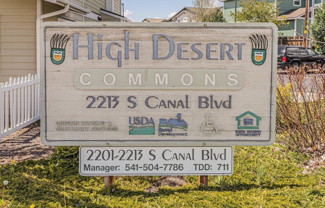 2201 SW Canal Blvd in Redmond, OR - Building Photo