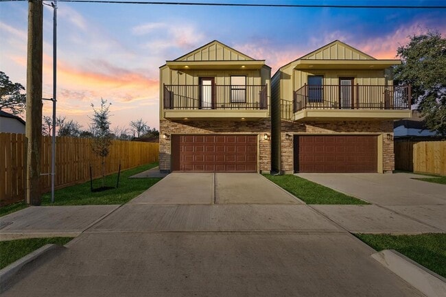 property at 2308 Wavell St