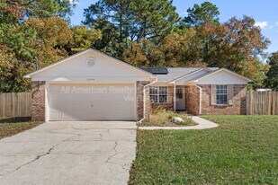 2254 Calle De Cantabria in Navarre, FL - Building Photo