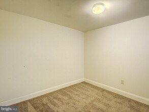 4008 Illinois Ave NW in Washington, DC - Building Photo - Building Photo