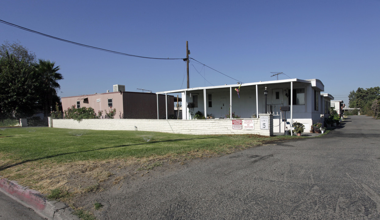 15069 Valley Blvd in Fontana, CA - Building Photo