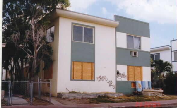 795 81st St in Miami Beach, FL - Foto de edificio - Building Photo