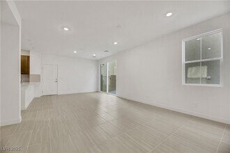 2770 Alfena Pl in Henderson, NV - Building Photo - Building Photo