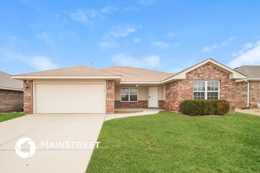 4601 Wagner Lake Dr in Yukon, OK - Foto de edificio