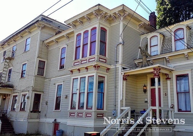 Union Ridge Apartments in Astoria, OR - Foto de edificio - Building Photo