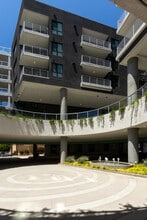The Ovelo Hollywood in Los Angeles, CA - Foto de edificio - Building Photo