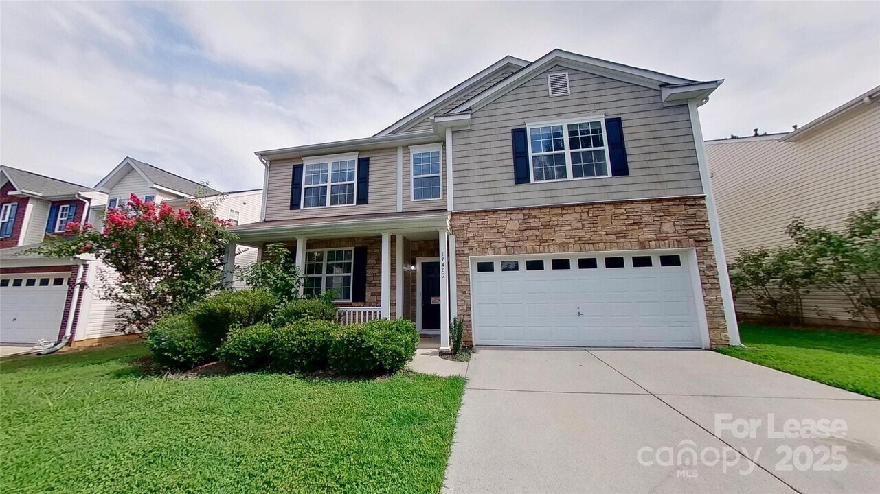 17402 Westmill Ln in Charlotte, NC - Building Photo