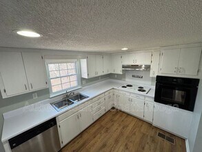 5035 Silver Ln in Apison, TN - Building Photo - Building Photo