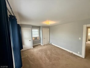 23 E Hanover Ave in Morris Plains, NJ - Building Photo - Building Photo