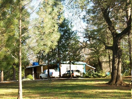 Park Villa Mobile Home Park in Redding, CA - Building Photo - Building Photo