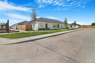 19 Inspiration Rd in Alton, TX - Building Photo - Building Photo