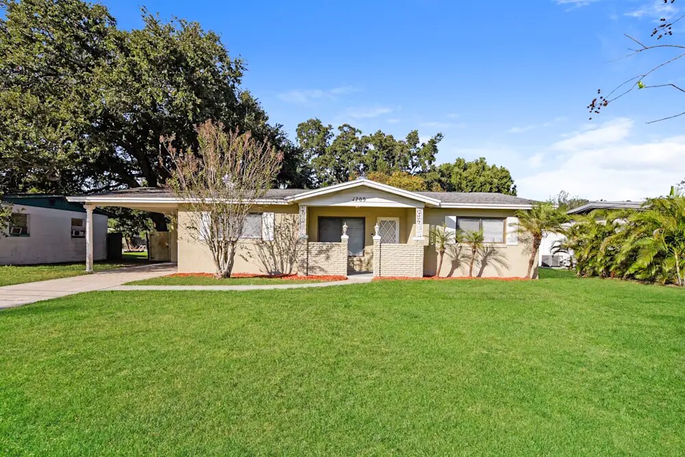 1707 Idaho Ave in Belle Isle, FL - Building Photo