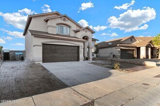 3257 Sunset Point Dr in El Paso, TX - Building Photo - Building Photo