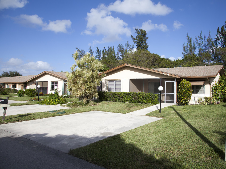 Delray Villas III in Delray Beach, FL - Building Photo