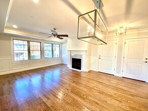 8 Maplewood St, Unit A in Boston, MA - Building Photo - Building Photo