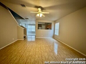 422 Mahogany Chest in San Antonio, TX - Building Photo - Building Photo