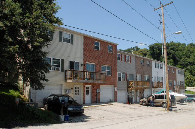 42-58 N Front St in York Haven, PA - Foto de edificio - Building Photo