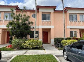 854 NW 208th Dr in Pembroke Pines, FL - Building Photo