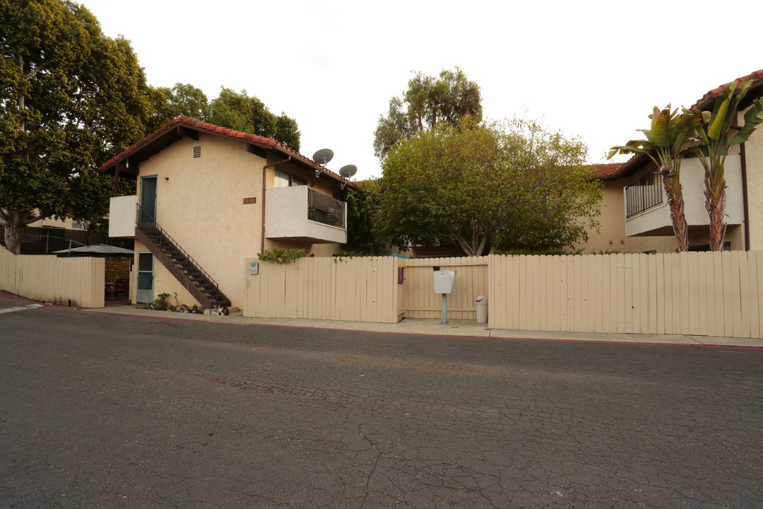 Shady Ridge Apartments in Vista, CA - Building Photo