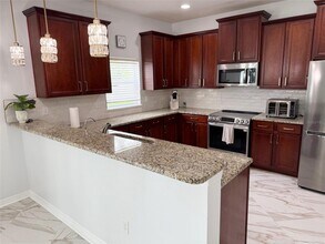 12236 Fairlawn Dr in Riverview, FL - Building Photo - Building Photo