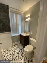 325 E 21st St in Baltimore, MD - Foto de edificio - Building Photo