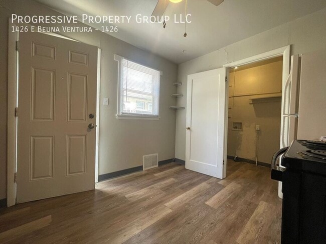 1426 E Buena Ventura St in Colorado Springs, CO - Building Photo - Building Photo