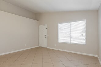 5033 E Covina St in Mesa, AZ - Building Photo - Building Photo