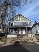 299-301-301 Randolph St in Meadville, PA - Building Photo