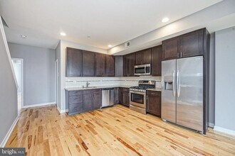 1011 Germantown Ave in Philadelphia, PA - Building Photo - Building Photo