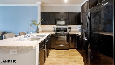 522 Hancock Ave, Unit 2-210 in Corpus Christi, TX - Foto de edificio - Building Photo