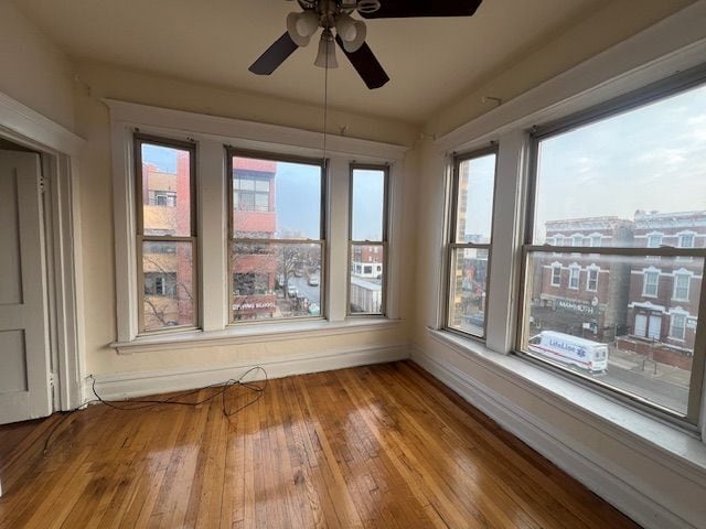 2401 W McLean Ave in Chicago, IL - Foto de edificio - Building Photo