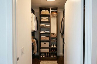 88 Park Lawn Rd in Toronto, ON - Building Photo - Building Photo