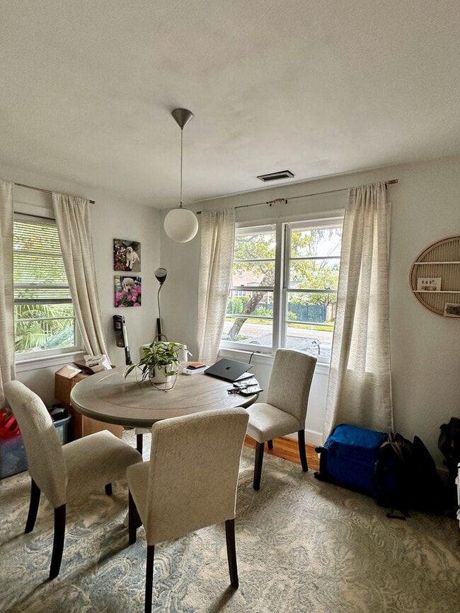 property at 72 Montagu St