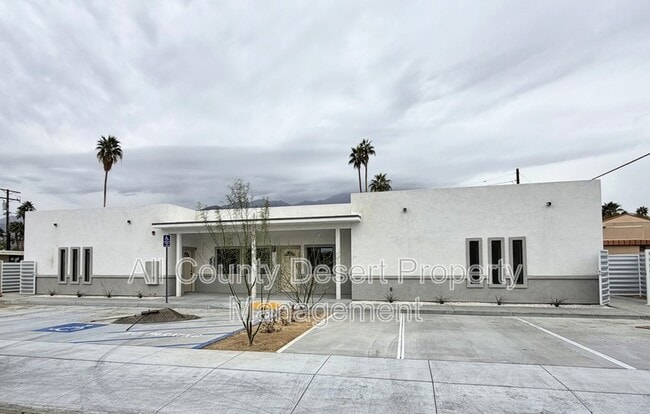 property at 517 S Mountain View Dr