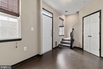 21809 Kelsey Square in Ashburn, VA - Building Photo - Building Photo