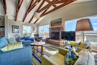 84 Osprey Rd in Amagansett, NY - Foto de edificio - Building Photo