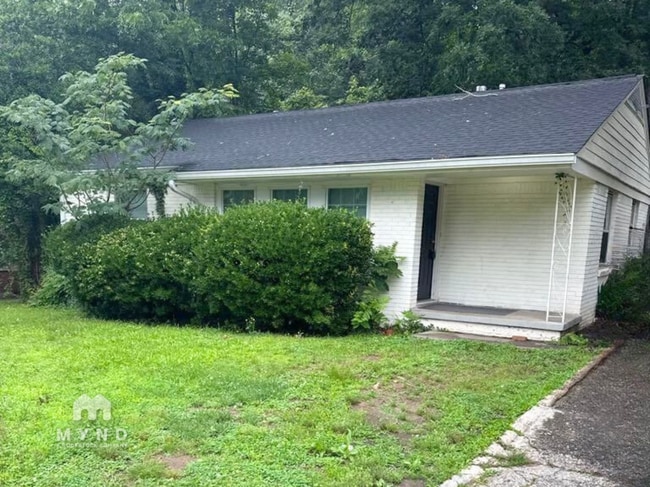 property at 1250 Lloyd Dr