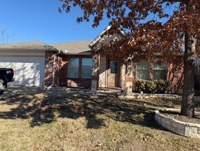 3429 Replay Ln in Little Elm, TX - Building Photo - Building Photo