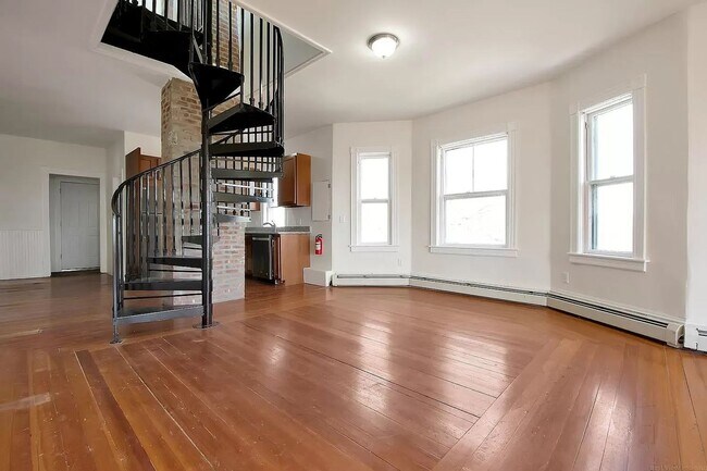 19 Arnold St in Providence, RI - Building Photo - Building Photo