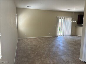 7557 Tasty Ct in Las Vegas, NV - Building Photo - Building Photo