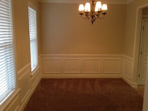 10123 Caldwell Depot Rd in Cornelius, NC - Foto de edificio - Building Photo