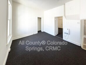 215 N 1st St in Cripple Creek, CO - Foto de edificio - Building Photo