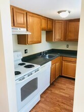 320 Roanoke Dr SE in Leesburg, VA - Building Photo - Building Photo