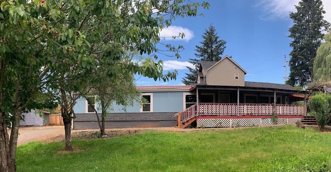 property at 20247 OR-213