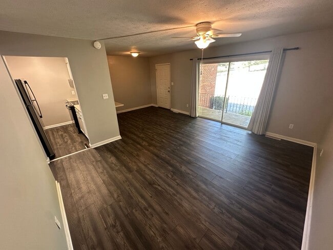 18 Old St Marys Pike in Parkersburg, WV - Building Photo - Building Photo