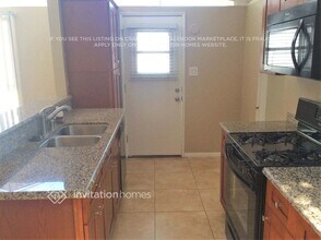 14215 Cohasset St in Los Angeles, CA - Building Photo - Building Photo