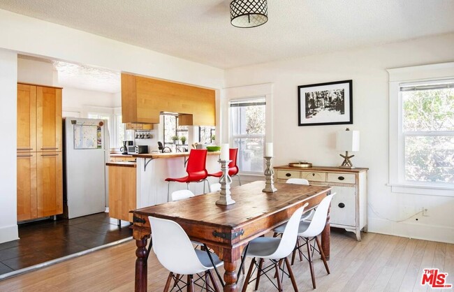 255 Horizon Ave in Los Angeles, CA - Building Photo - Building Photo